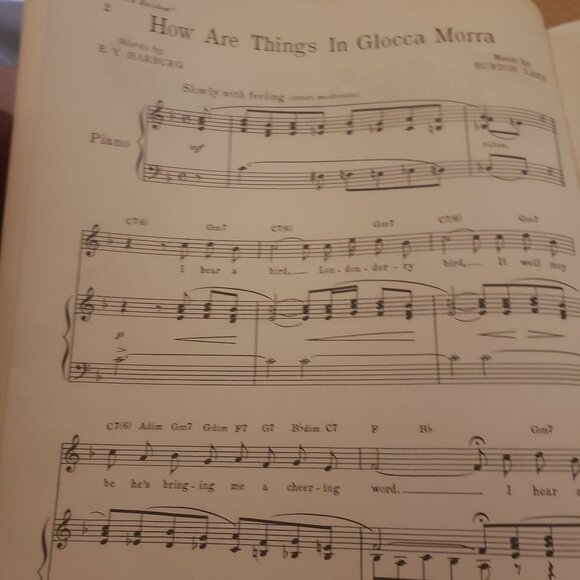 Finian's Rainbow Vocal Selection Sheet Vintage 1960s Songbook by E.Y. Harburg & - Picture 3 of 3